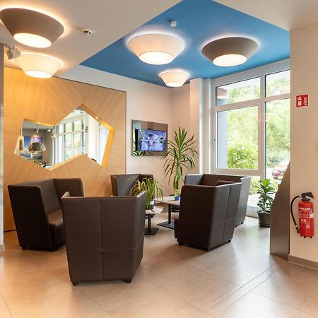 B&B Hotel Stuttgart-Airport/Messe エクステリア 写真