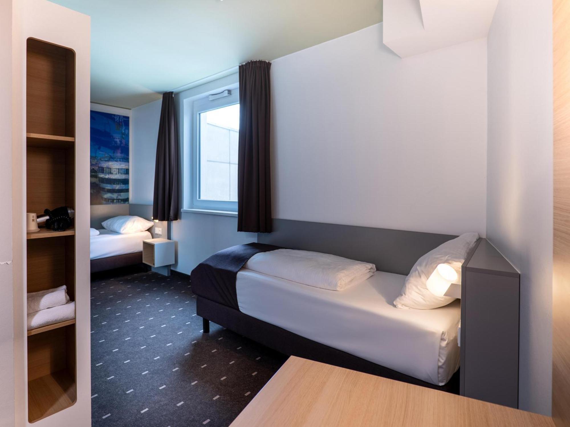 B&B Hotel Stuttgart-Airport/Messe エクステリア 写真