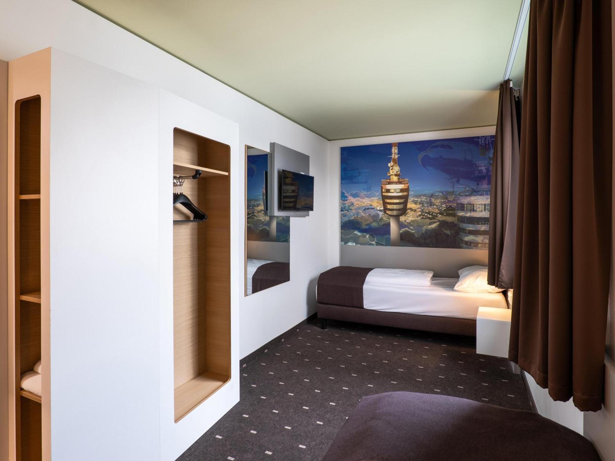B&B Hotel Stuttgart-Airport/Messe エクステリア 写真