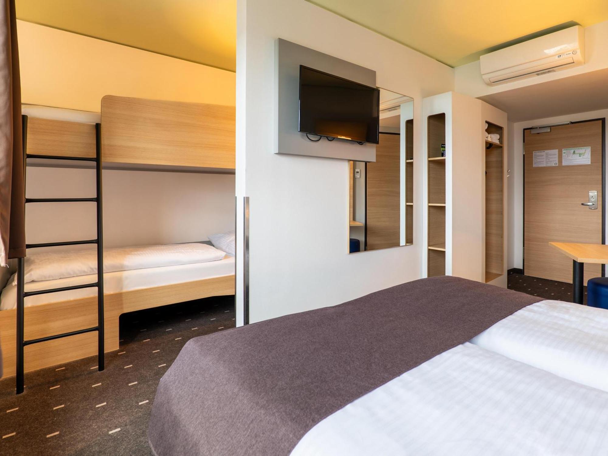 B&B Hotel Stuttgart-Airport/Messe エクステリア 写真