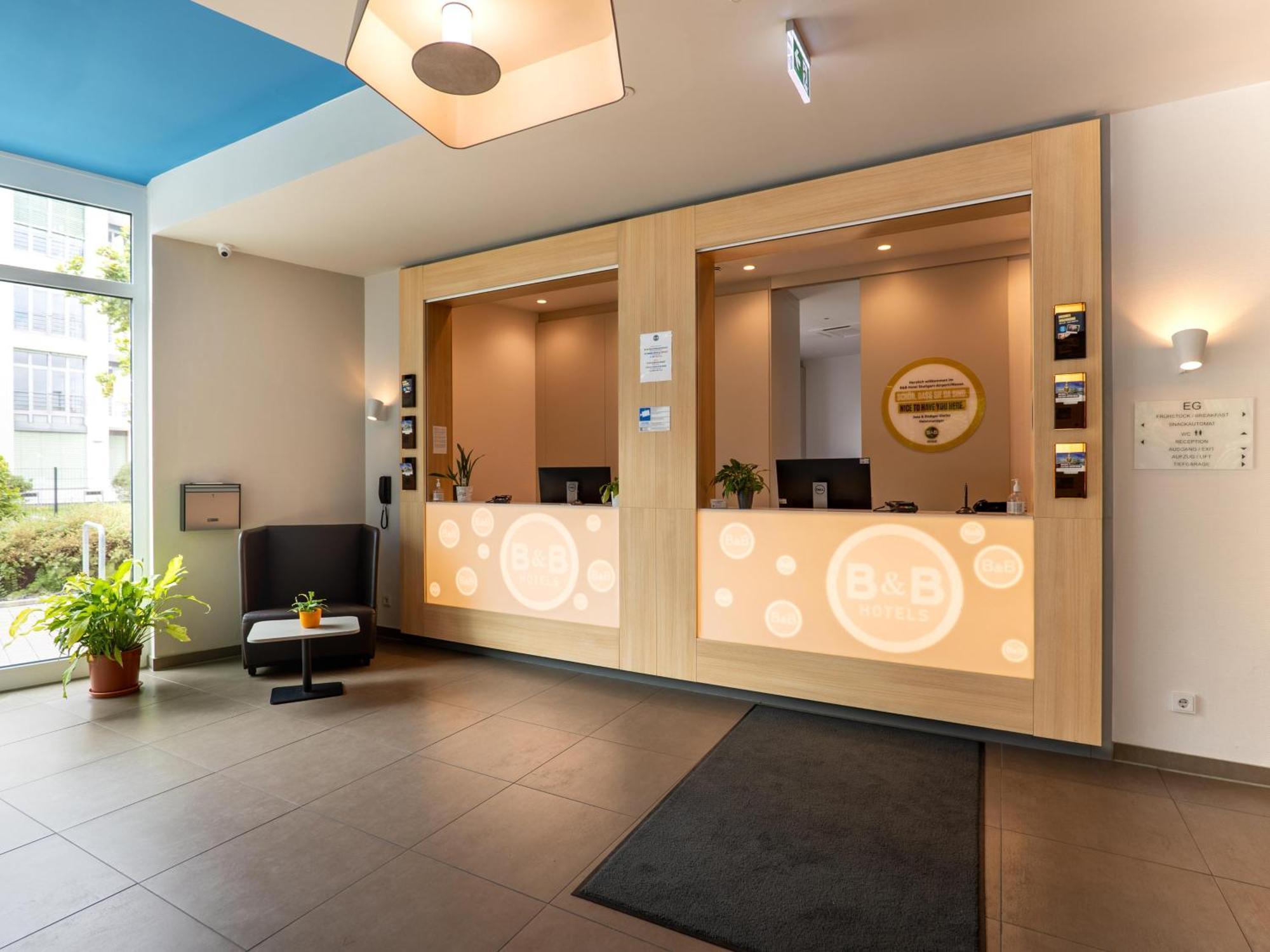 B&B Hotel Stuttgart-Airport/Messe エクステリア 写真