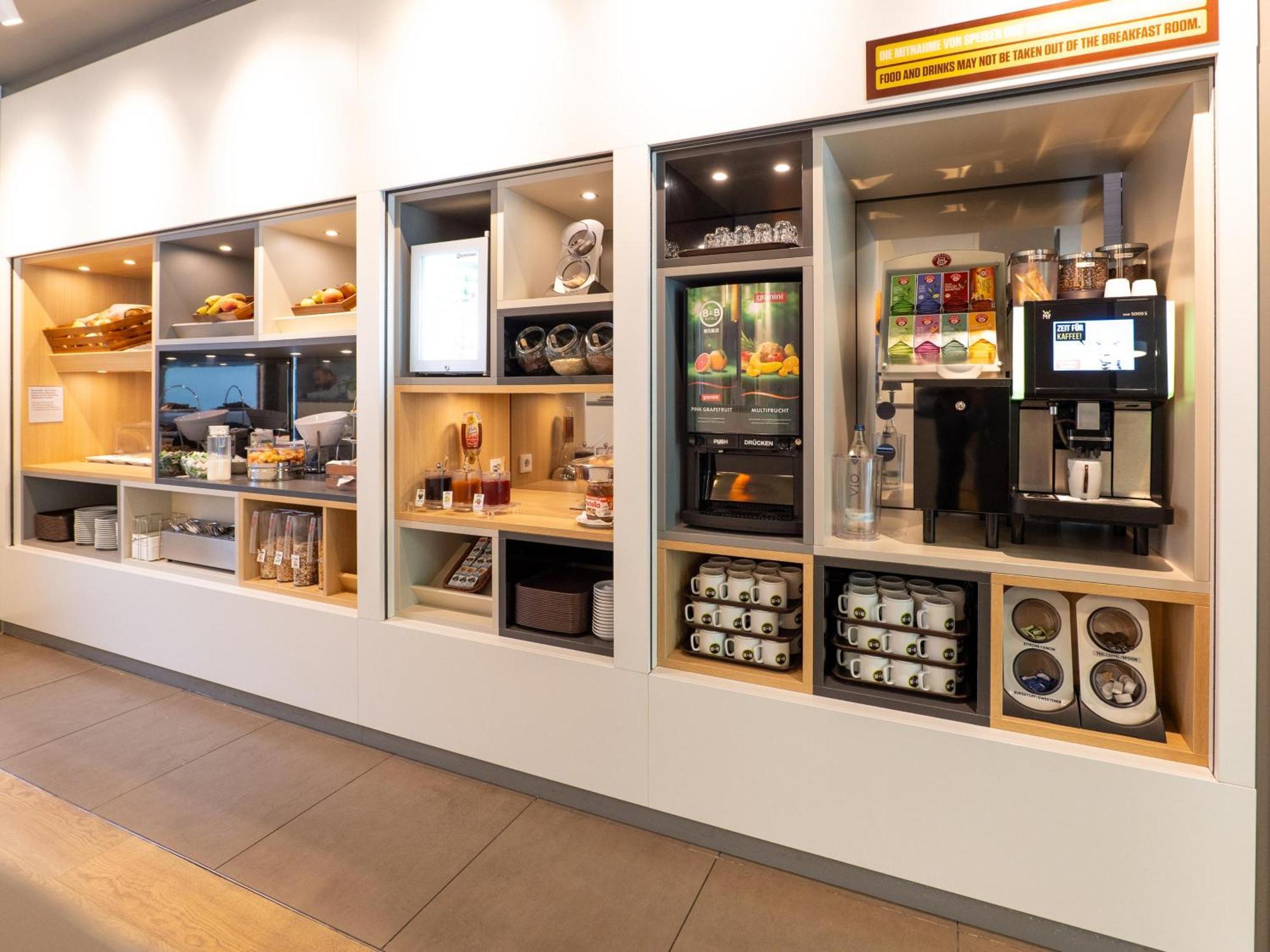 B&B Hotel Stuttgart-Airport/Messe エクステリア 写真